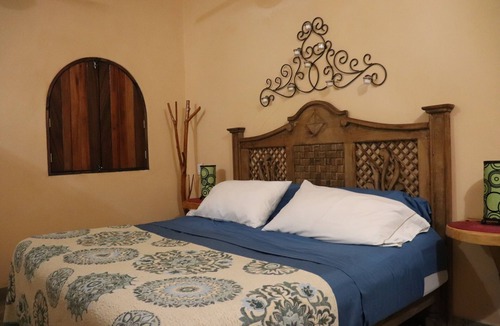 La Manzanilla Hotel | Bungalows Casa Blanca