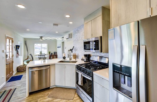 Yucca Valley House | By Joshua Tree! 'Serenity on Sage' Home w/Hot Tub