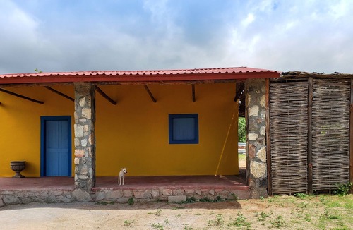 Sierra de la Laguna Cottage | Cabaña Amarilla - Rancho Venado Azul