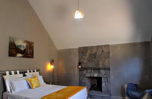 Huasca De Ocampo Cabin | Cabaña Para dos Personas con Chimenea, a 5 Minutos del Centro de Huasca
