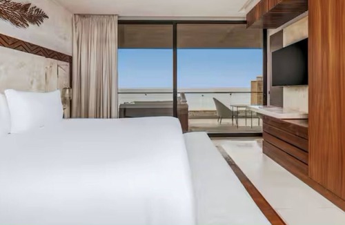 Santa Rosa Apartment | Cabo Luxury Escape | 2BR Suite at Solaz + Views