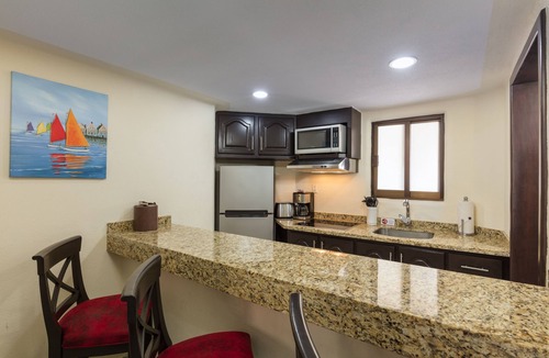 Centro Hotel | Cabo San Lucas Marina Condos
