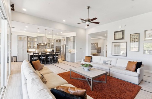 Dove Mountain House | Cactus Flower Pass Dream Spacious 5-bedroom house with AC, WiFi