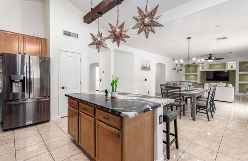 Rio Crossing House | Cactus House: 5BR Family Fun Hub