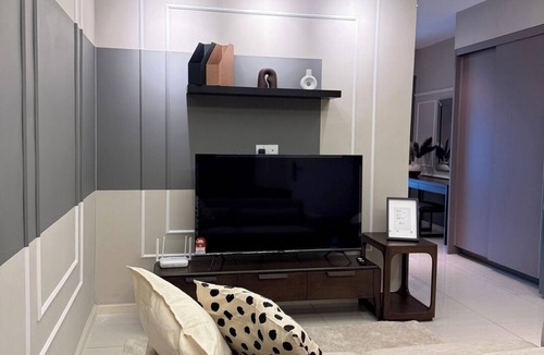 Sri Hartamas Apartment | Calming Blue Studio 3Pax | Bathtub | Parking