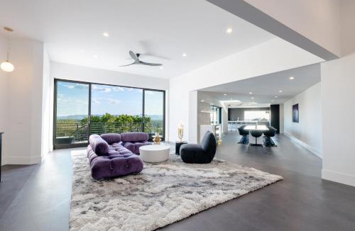 Copeland Hill House | Camelback Mountain Mansion - Micro-resort, Views, Golf, Heated Pool, Game Room