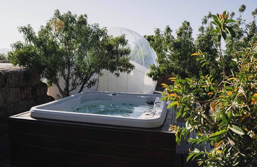 Valle de Guadalupe RV Rental | Campera Hotel Burbuja VDG