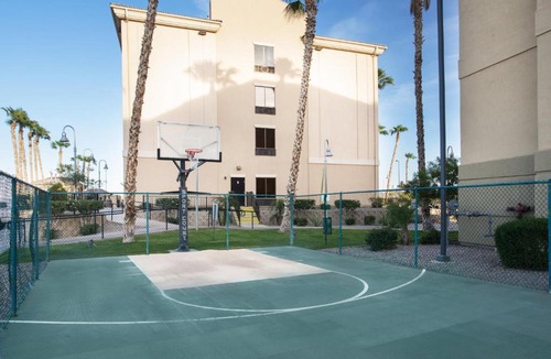 Yuma Hotel | Candlewood Suites Yuma by IHG