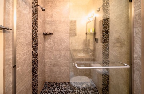 South Mountain Cottage | Cannabis Friendly - Near Airport - Guesthome