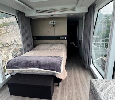 Queretaro Cabin | Capsule Mountain