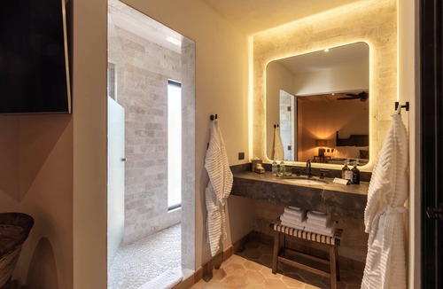 Zona Centro Hotel | Casa 1810 Parque Hotel Boutique