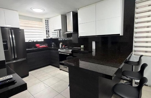 San Nicolas de los Garza House | Casa acogedora cerca del aeropuerto de Monterrey