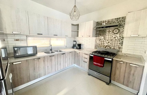 La Paz House | Casa Agua: 3BR with Pool