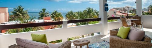 Puerto Morelos House | Casa Agua Azul - Family Getaway with Stunning Ocean Views