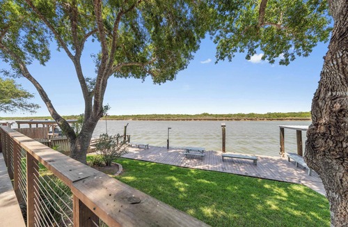 Rio Hondo House | Casa Arroyo Casita - Waterfront, Pier
