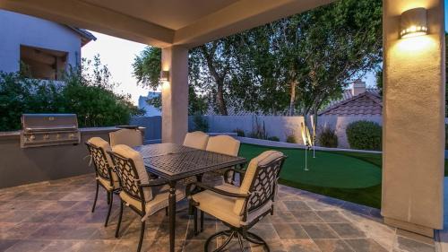 Paradise Valley Village House | Casa Buena—Luxurious Retreat w2 Masters Views