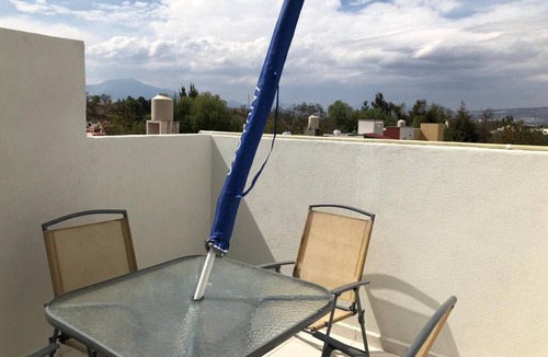 Morelia House | Casa Camelina