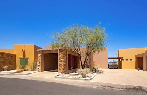 La Paz House | Casa Catalina Puerta Cortes with Beach Club Access