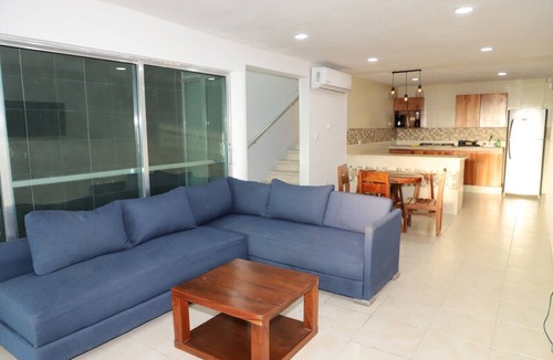 Merida House | Casa con alberca en el centro de Puerto Progreso