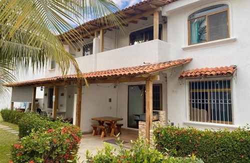 Club Santiago Villa | Casa Coral