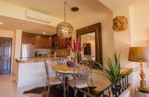 Santa Rosa Apartment | Casa del Mar Condos