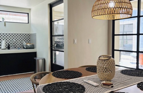 Centro Historico House | Casa del Muelle~Chic & Modern Home for 10