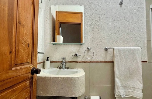 Queretaro House | "Casa del sol" ideal for families, well located, comfortable, equipped and safe.