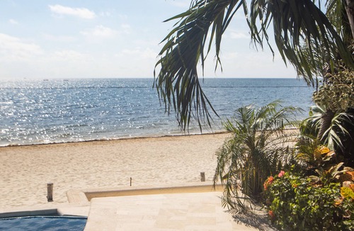 Puerto Morelos Villa | Casa Del Sol: Beachfront Villa, Infinity Pool, 7 bedrooms, Made for Big Groups