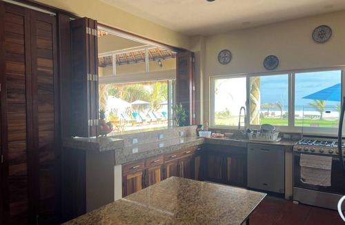 Barra de Colotepec Villa | Casa Doris Stylish Ocean Front Villa Resort with Full Service