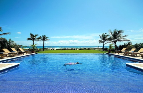 Barra de Colotepec Villa | Casa Doris Stylish Ocean Front Villa Resort with Full Service