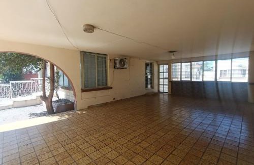 Linares House | Casa Emilio Carranza, Linares
