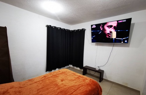 Apodaca House | Casa en Dream Lagoon, con Alberca y Regaderas, a 15 min del Aeropuerto