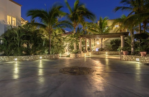 Buzzards Villa | Casa Encanto by The Agency Baja