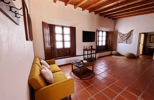 Valle de Guadalupe Hotel | Casa Entrevez