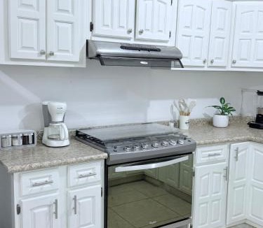 Torreon House | Casa Equipada, Bien Ubicada, Cerca Fiscalia