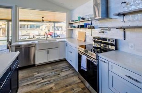 Moovalya Keys House | CASA FELIZ on the water in AZ's MINI-VENICE 4-bedroom house with 2 masters