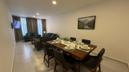 San Juan de los Lagos House | Casa Galería - Centrica, espaciosa y en planta baja