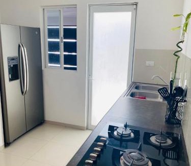 San Luis Potosi Apartment | Casa Grande y Comoda cerca de Zona Industrial, SI FACTURAMOS