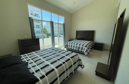 Marina Mazatlan House | Casa Isla Marina, Exclusivo Alojamiento Ubicado en la Marina de Mazatlán!