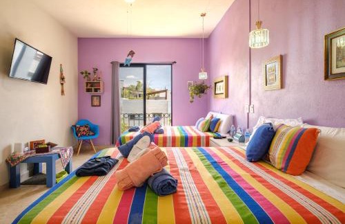 San Miguel de Allende Bed & Breakfast | Casa Itzae La Antigua Dog Friendly