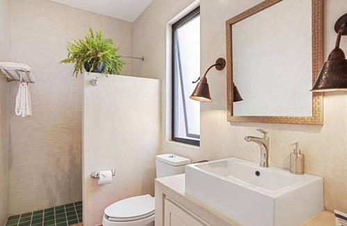 El Pescadero House | Casa Kafka: Intimate Casita with Starlit Tub