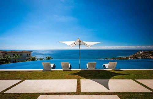 Palmilla Villa | Casa Katrina: Sophisticated Hilltop Retreat, Stunning Ocean Views, Infinity Pool, Palmilla Luxury