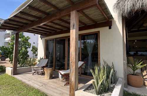Puerto Escondido Villa | Casa Lyuu - Tropical Beachfront Villa - Your Perfect Getaway in Puerto Escondido