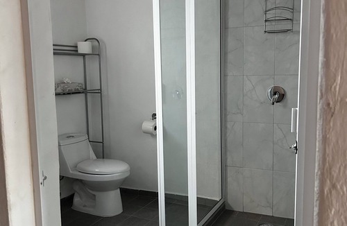 Lazaro Cardenas Bed & Breakfast | Casa Malety Iguana Suite