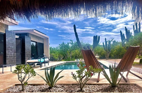Los Zacatitos House | Casa Moonshine Two Casitas - Private pool, AC, short walk to a beautiful beach!