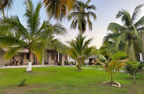 Saladita House | Casa Rubí- Playa la saladita