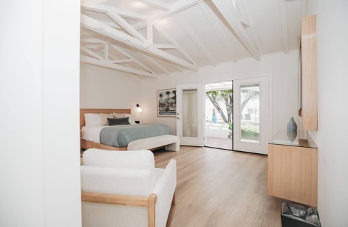 Uptown Design District Hotel | Casa Palma Hotel & Bungalows