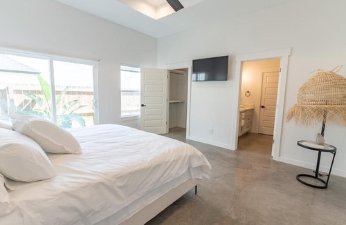 Pharr House | Casa Palma
