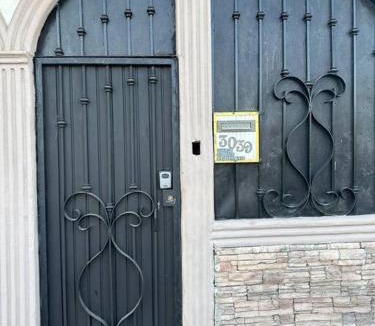 Mexicali House | Casa para grupos grandes