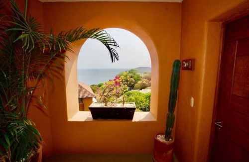 Zihuatanejo Villa | Casa Que Ve Al Mar - 2 Bedroom Villas
